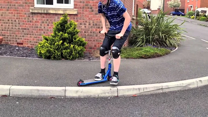 Jamie Barlow Street Day Edit