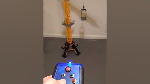 Demonstrating the ESP-NOW wireless crane controller