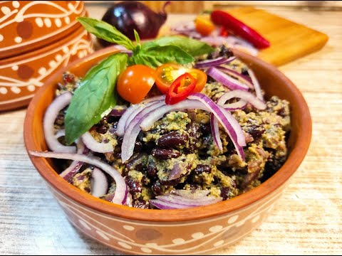 Лобио из красной фасоли с грецкими орехами