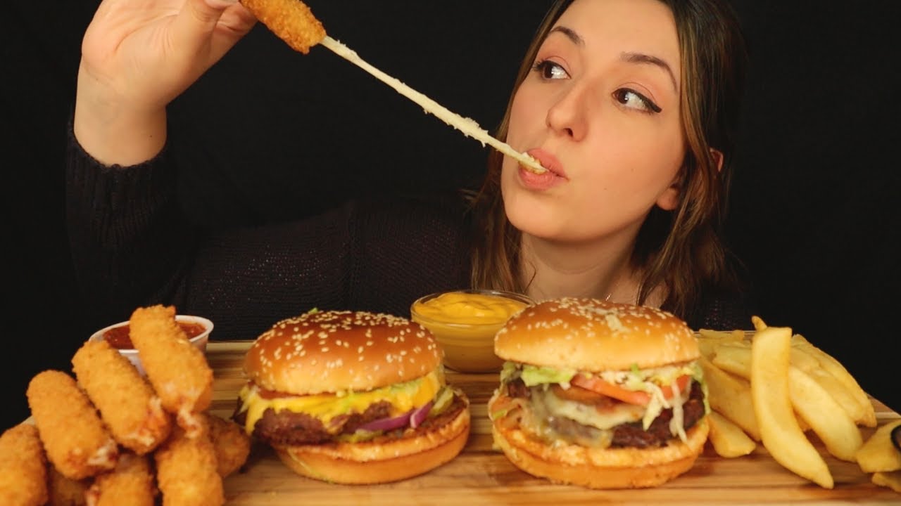 ASMR HAMBURGER | Peynir Patates Kızartması | Döke saça Yemek Sesleri Türkçe MUKBANG