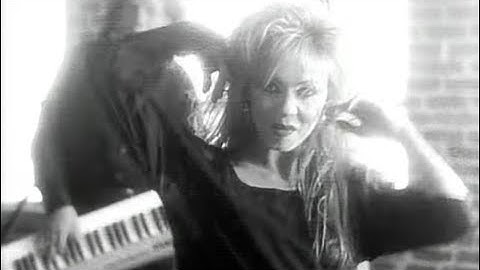 Stacey Q - We Connect (Official Music Video)
