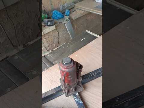 مكبس عصر الزيتون واستخراج الزيت