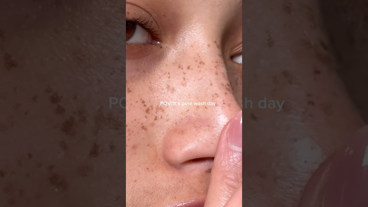 This is your sign to show your pores some extra love @jaylasteinn 