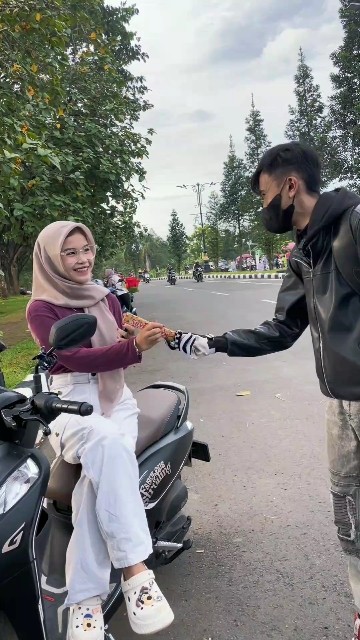 You look cute when you smile