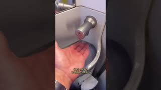 Esta cia aérea oferece assentos SEM janela aos passageiros. Mas vale a pena ?