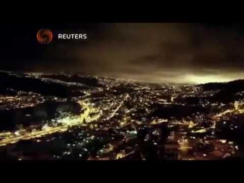 بوابة الوسط مدينة لاباز البوليفية ضمن عجائب الدنيا السبع الجديدة