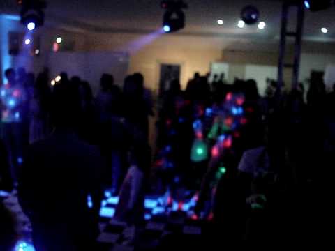 PISTA DE DANÇA - DÓ RÉ MI EVENTOS