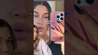 Hailey Bieber Navy Nails 🫐🌀💙