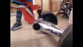 Kawasaki ,сука , намаханый c алюминиевой рамой . Kawasaki ,сука , намаханый c алюминиевой рамой .