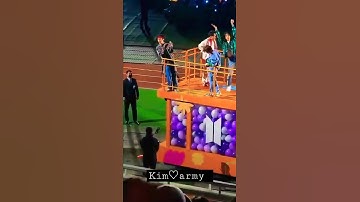 did you notice..security guard is just ready to catch jungkook🥺🥺#jungkook #bts #taekook #btsforever