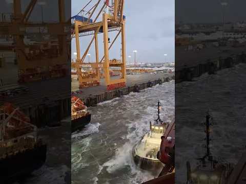 Шторм у морі