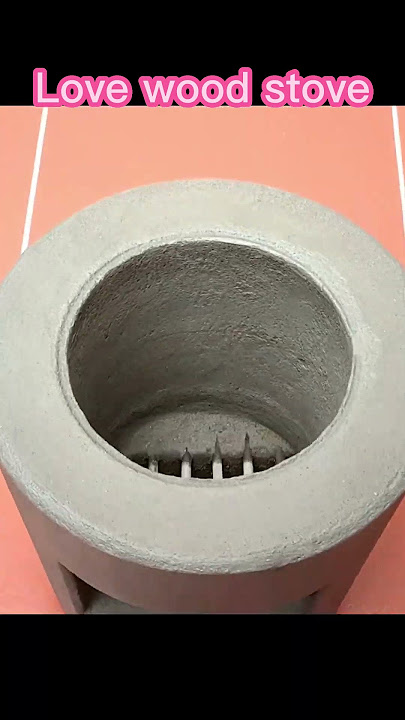 Make a wood stove with a plastic bucket #shorts