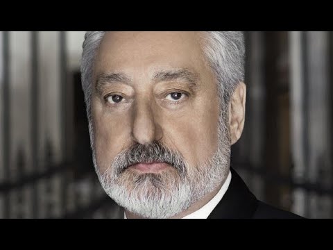 PERSIAN SINGERS GETTING