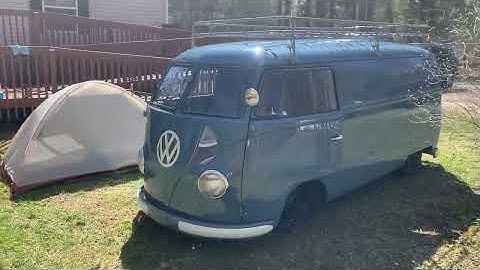 1955 VW Split Window Barndoor Bus Lowered
