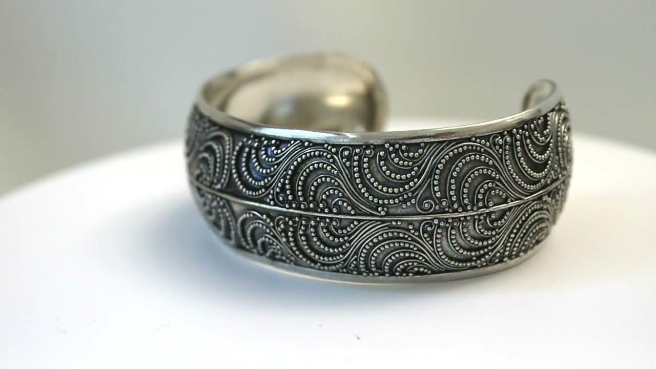 Ornate Heart Pattern Bali Handmade 925 Sterling Silver Cuff Bracelet