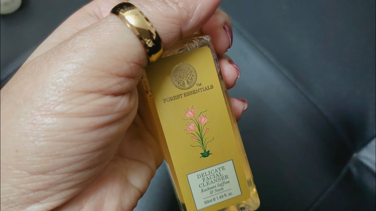 Forest essentials facial cleanser kashmiri saffron & neem/natural face  wash for glowing skin