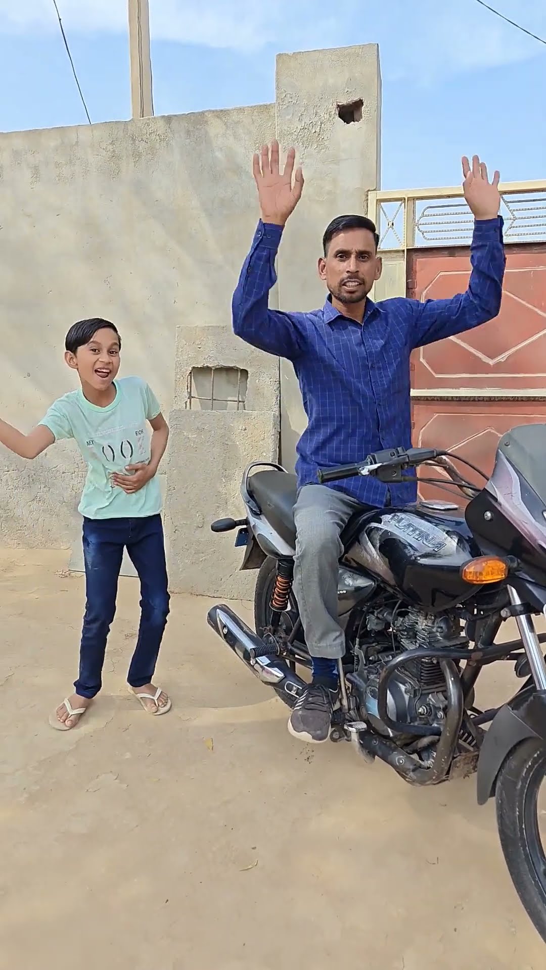 Mera pair Tut Gaya ?#viral #shorts #funny