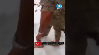 Türk Askeri Karda Abdest Alıyor