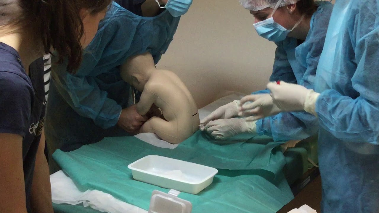Simulation D Une Ponction Lombaire Sur Un Mannequin Enfant Partie 2 Youtube