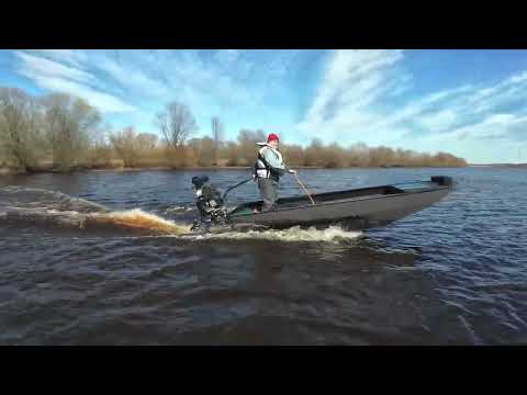 Видео: Лодки из ПНД на воде.