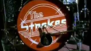 Video thumbnail of "The Strokes - Someday"