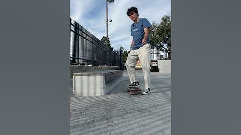 Trick Tip: How to Frontside Noseslide (In-Depth Tutorial)