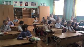 Профессия- УЧИТЕЛЬ НАЧАЛЬНЫХ КЛАССОВ Профессия- УЧИТЕЛЬ НАЧАЛЬНЫХ КЛАССОВ
