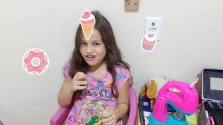 A Menina Que Só Queria Comer Doces Escondida- Manú, Letícia E Prima