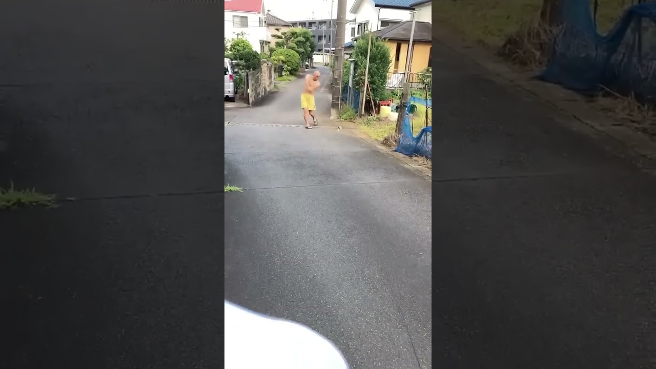 Try not to flinch challenge #shorts #impossiblechallenge