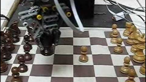 LEGO NXT Autonomous Chess Playing Robot