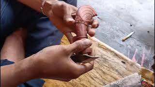 membuat hulu parang lais dari kayu bangris