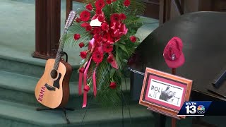 Alabama basketball coaches, players attend funeral for Luke "Fluff" Ratliff