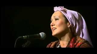 MUYERES y Morgane Le Cuff - Pastor que tas nel monte