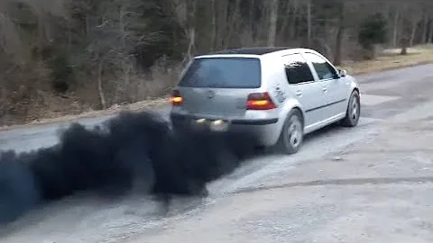 Volkswagen Golf 4 TDI reeky compilation (POPCORN LIMITER/DIESEL TURBO/FLAMES/FLYBYS AND MORE!!!!)