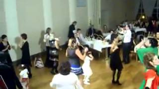 İsviçre Düğün Oyun Havası Kızlar Döktürüyor