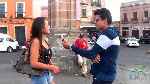 PREGUNTAS INCOMODAS EN LA CALLE