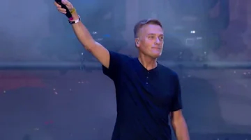 Awesome God : Michael W. Smith : Live from Budapest