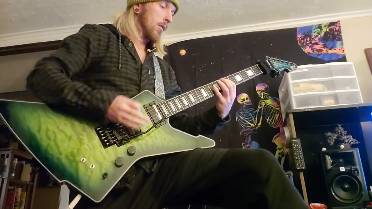 Improvising over a little loop I made in cubase using ez drummer for the drums