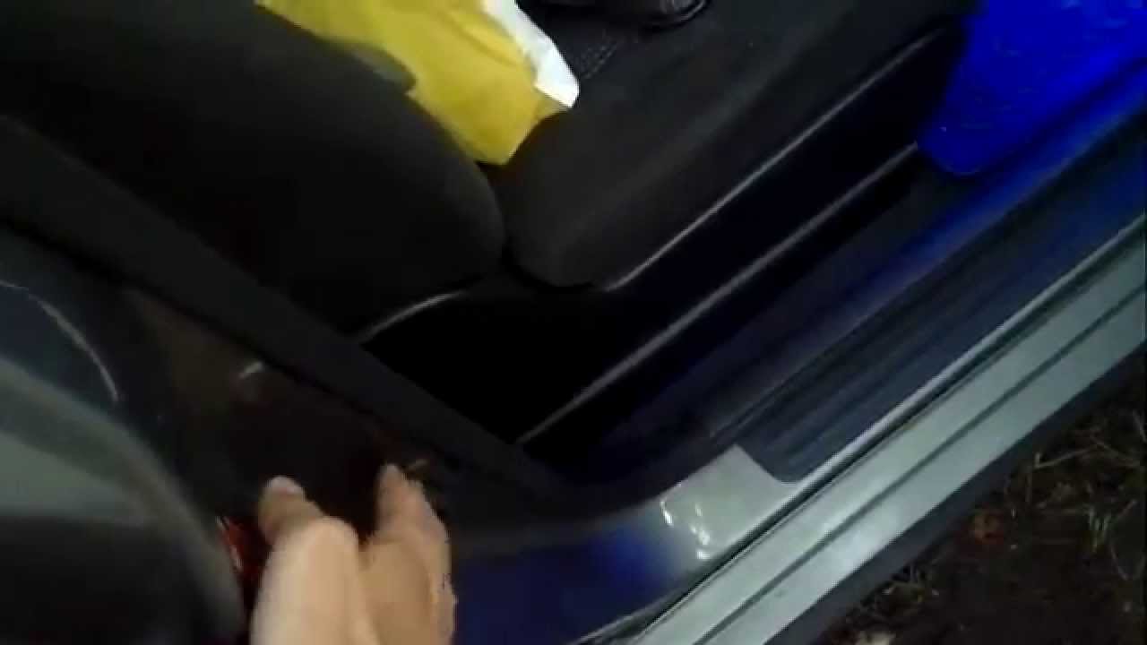 Ниссан тиида как поменять лампочку в багажнике - 96 фото