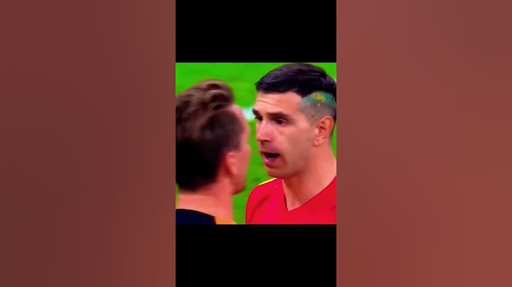 Emi Martinez vs Luuk de Jong
