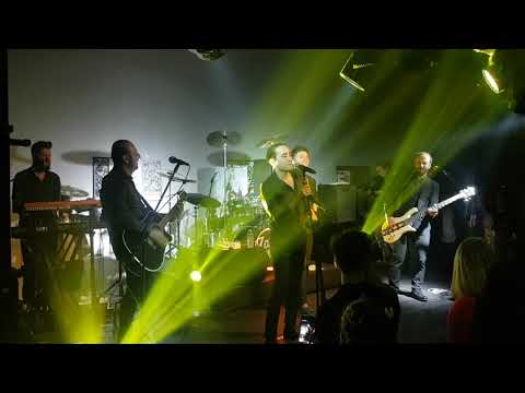 Cem Senyücel şarkı söylerse (Zakkum Ordu Konseri - 25 Kasım 2018)
