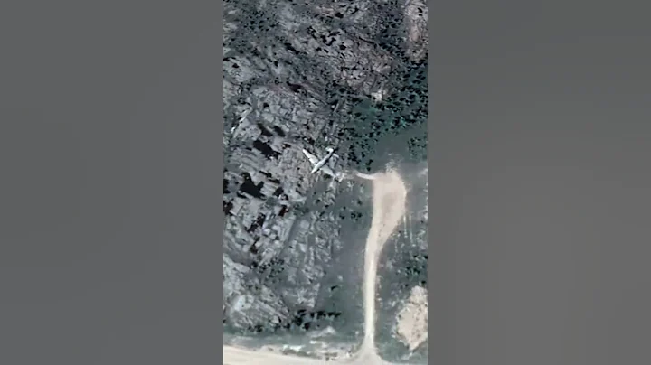 加拿大的飞机残骸😰！谷歌地图神秘坐标Google map诡异坐标 #shorts | 吴聊的UFO笔记 - 天天要闻