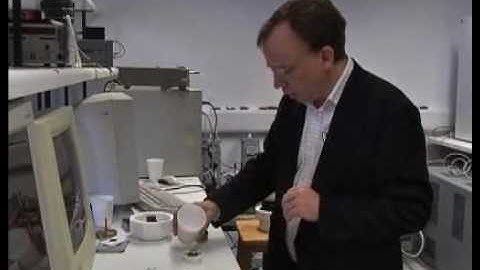 UK scientists develop super magnet Video Reuters