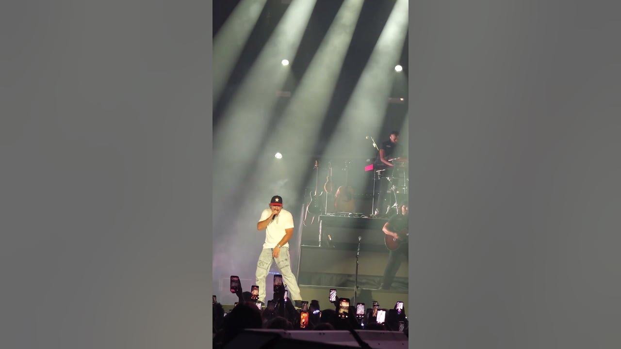 Morgan Wallen's Emotional Performance of Just In Case In Houston