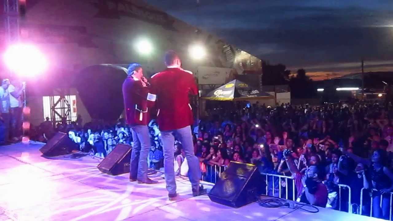 Banda los Recoditos en "viva la radio 2013" La Caliente FM