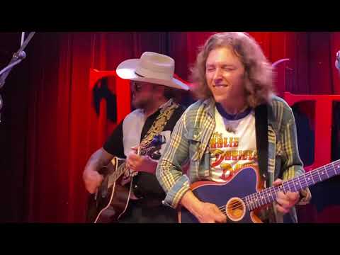 Paul Cauthen “Saddle” Live at Tractor Tavern.