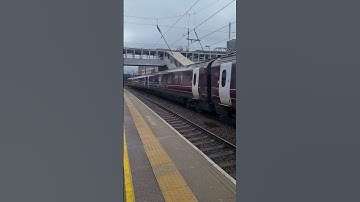 EMR class 222 passes West hampstead tl #train #londonmidlandtrains #trainspotting #uktrainspotting