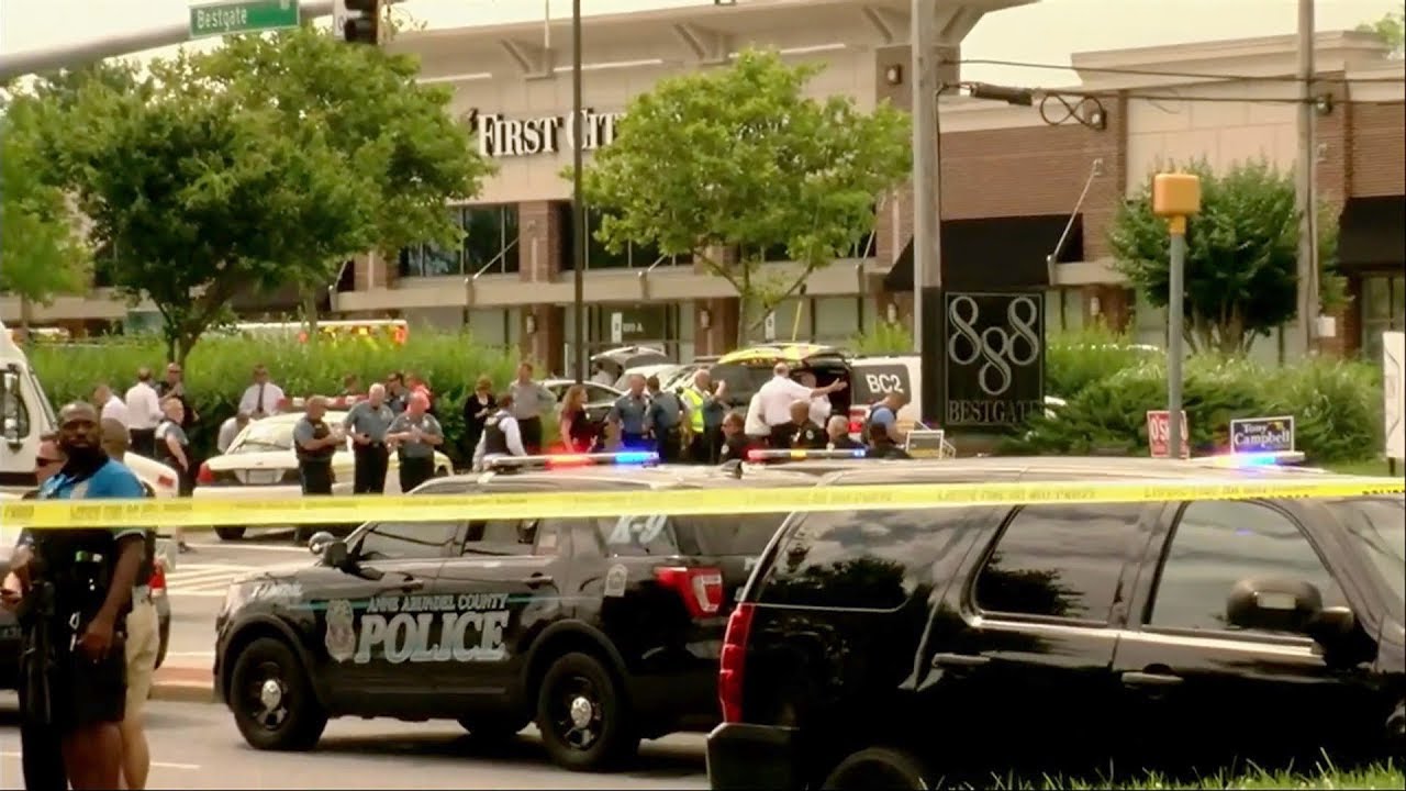 Five dead in newsroom shooting in Maryland, suspect in custody - YouTube