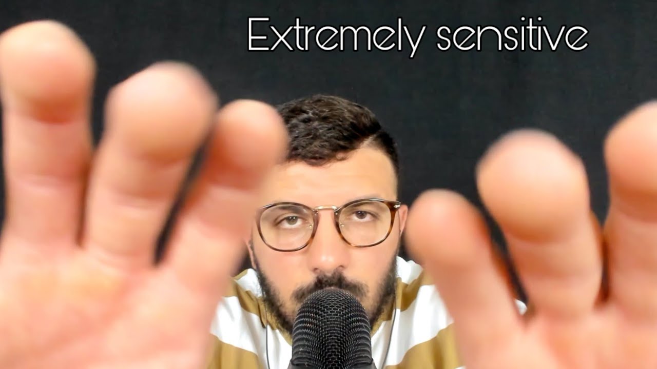 ASMR FRANÇAIS : INTENSE Inaudible Mouth sounds (bruits de bouche) & hand movements