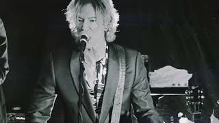 Duff McKagan - I Saw God On 10th Street - Live at Easy Street Records